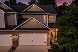 822 Riley Ln, Greensboro, NC 27455 - Photo 1