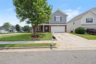 4501 Wolf Run Dr, Greensboro, NC 27406 - Photo 5