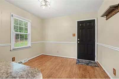 3212 Flanders Court, High Point, NC 27265 - Photo 9