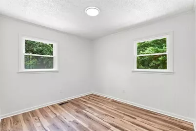 10671 Nc Highway 700, Pelham, NC 27311 - Photo 23