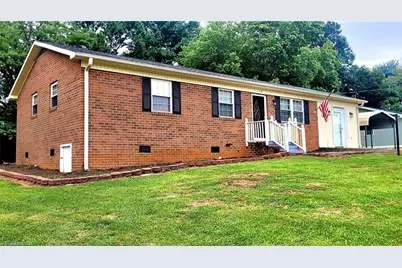 118 Pickshin Avenue, Dobson, NC 27017 - Photo 3