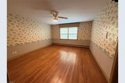 3921 Madison Avenue, Greensboro, NC 27410 - Photo 29