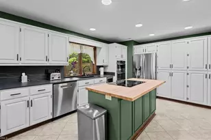 11 Culbreth Ave, Thomasville, NC 27360 - Photo 15