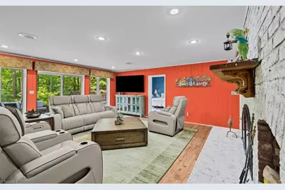 11 Culbreth Avenue, Thomasville, NC 27360 - Photo 27