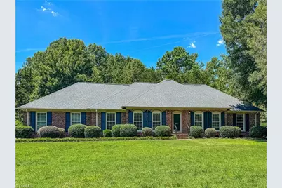 2009 Westover Terrace, Burlington, NC 27215 - Photo 1