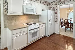 2009 Westover Terrace, Burlington, NC 27215 - Photo 11
