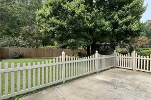 2009 Westover Terrace, Burlington, NC 27215 - Photo 29