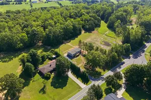 3929 Piney Mountain Rd, Walnut Cove, NC 27052 - Photo 9