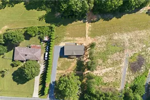 3929 Piney Mountain Rd, Walnut Cove, NC 27052 - Photo 7