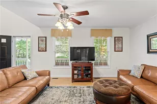 6275 Raven Forest Ct, Winston-Salem, NC 27105 - Photo 9