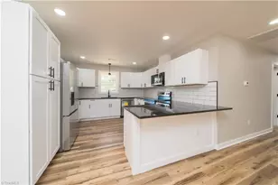 2934 S Stratford Rd, Winston-Salem, NC 27103 - Photo 7