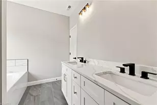 5924 N Church St, Greensboro, NC 27455 - Photo 21