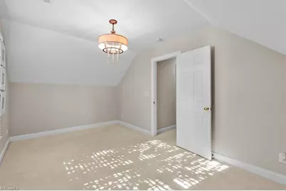 2014 Roanoke Drive, Greensboro, NC 27408 - Photo 33