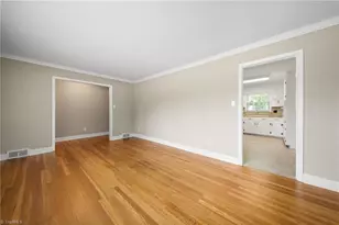 2801 Deerwood Dr, Winston-Salem, NC 27103 - Photo 7