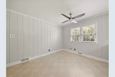 2801 Deerwood Drive, Winston-Salem, NC 27103 - Photo 11