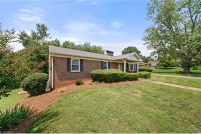 2801 Deerwood Drive, Winston-Salem, NC 27103 - Photo 31
