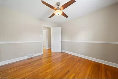 2801 Deerwood Drive, Winston-Salem, NC 27103 - Photo 19
