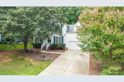 2000 Warwickshire Drive, Greensboro, NC 27455 - Photo 47