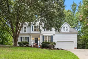 2000 Warwickshire Dr, Greensboro, NC 27455 - Photo 3