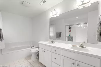 2000 Warwickshire Drive, Greensboro, NC 27455 - Photo 25