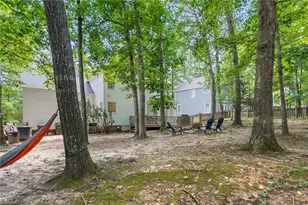 2000 Warwickshire Dr, Greensboro, NC 27455 - Photo 39