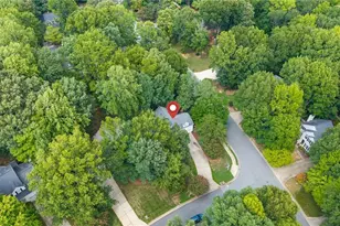 2000 Warwickshire Dr, Greensboro, NC 27455 - Photo 45