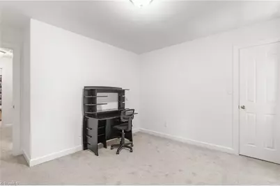 2000 Warwickshire Drive, Greensboro, NC 27455 - Photo 35