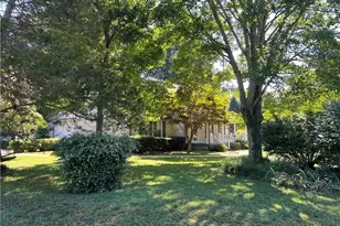 301 Shadowood Dr, Reidsville, NC 27320 - Photo 9