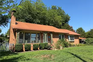 232 5th St, Lexington, NC 27292 - Photo 1