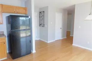8 Rockport Ct, Greensboro, NC 27406 - Photo 7