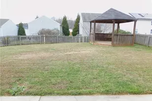 8 Rockport Ct, Greensboro, NC 27406 - Photo 29