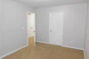 8 Rockport Ct, Greensboro, NC 27406 - Photo 23