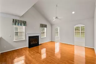 132 Heritage Hill Dr, Jamestown, NC 27282 - Photo 5