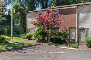 165 Forest View Dr, Winston-Salem, NC 27104 - Photo 1