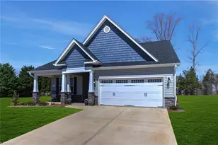 127 Luther Dr, Graham, NC 27253 - Photo 1