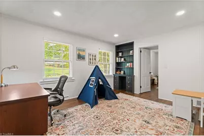 817 Clovelly Road, Winston-Salem, NC 27106 - Photo 17