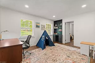 817 Clovelly Rd, Winston-Salem, NC 27106 - Photo 17