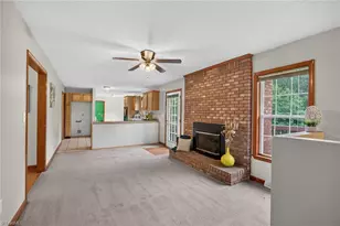 6135 Narrow Way Ln, Winston-Salem, NC 27105 - Photo 11