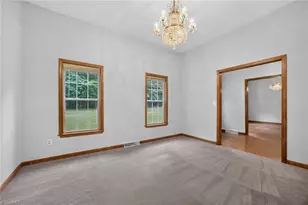 6135 Narrow Way Ln, Winston-Salem, NC 27105 - Photo 5