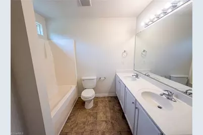 5439 Sky Hill Drive, Greensboro, NC 27301 - Photo 11