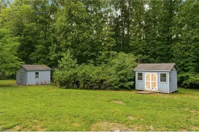 140 Clifton Drive, Reidsville, NC 27320 - Photo 11