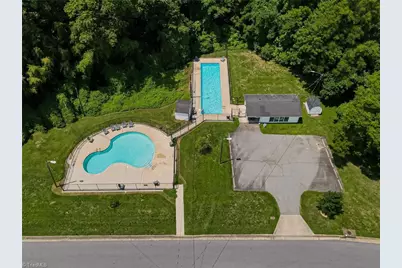 1829 Villa Drive, Greensboro, NC 27403 - Photo 25