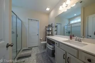 1342 Reading Ct, Burlington, NC 27217 - Photo 23