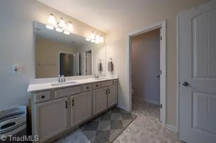 1342 Reading Ct, Burlington, NC 27217 - Photo 35