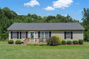 863 Crutchfield Rd, Reidsville, NC 27320 - Photo 1