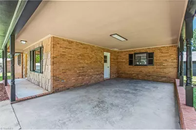 117 Hinshaw Avenue, Yadkinville, NC 27055 - Photo 15