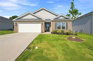 141 Big Laurel Dr, Mocksville, NC 27028 - Photo 1