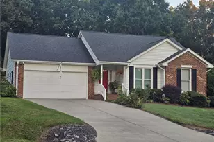 600 Creekridge Dr, Eden, NC 27288 - Photo 1