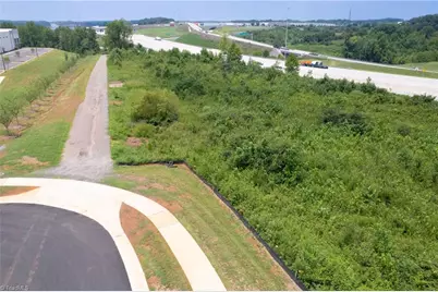 2221 International Drive, Statesville, NC 28625 - Photo 9