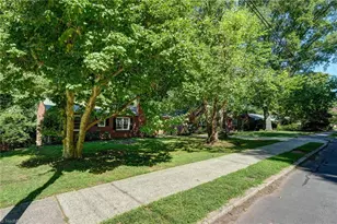1206 Magnolia St, Winston-Salem, NC 27103 - Photo 3